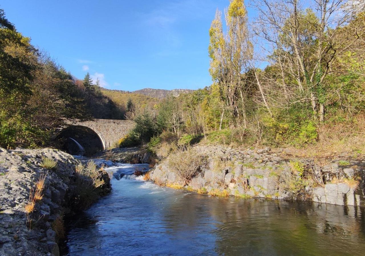 Rives De Bourges Διαμέρισμα Burzet Εξωτερικό φωτογραφία