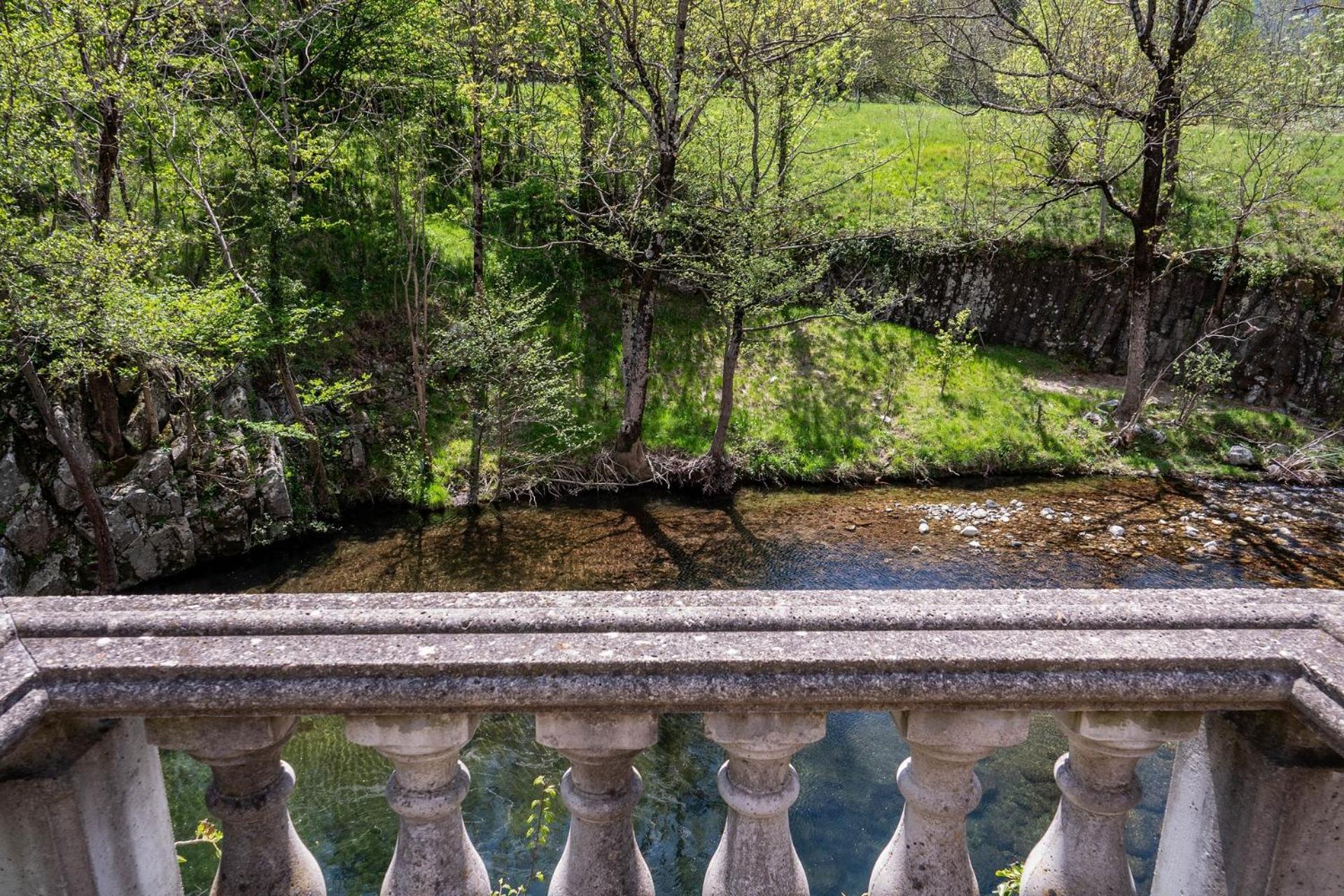 Rives De Bourges Διαμέρισμα Burzet Εξωτερικό φωτογραφία