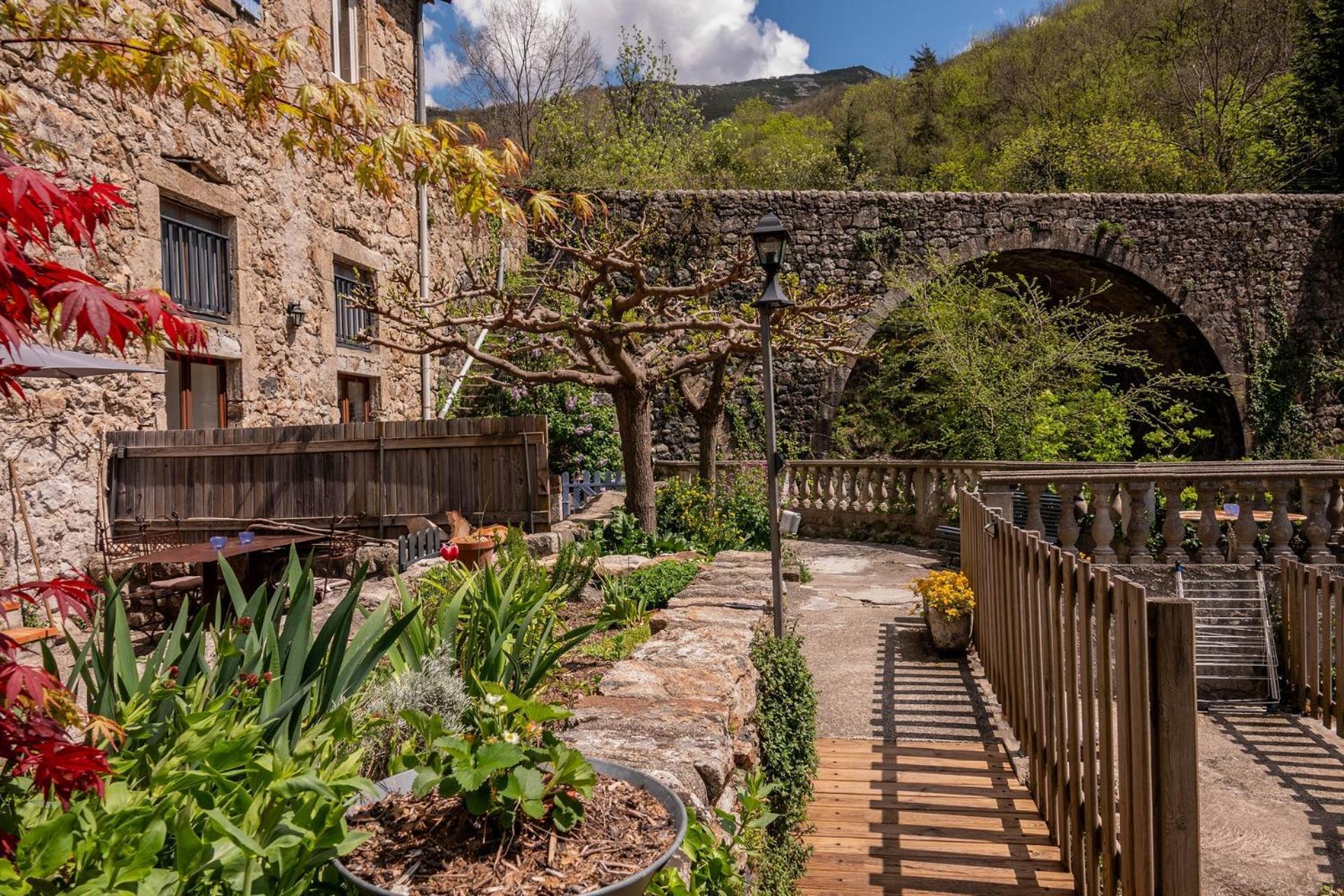 Rives De Bourges Διαμέρισμα Burzet Εξωτερικό φωτογραφία