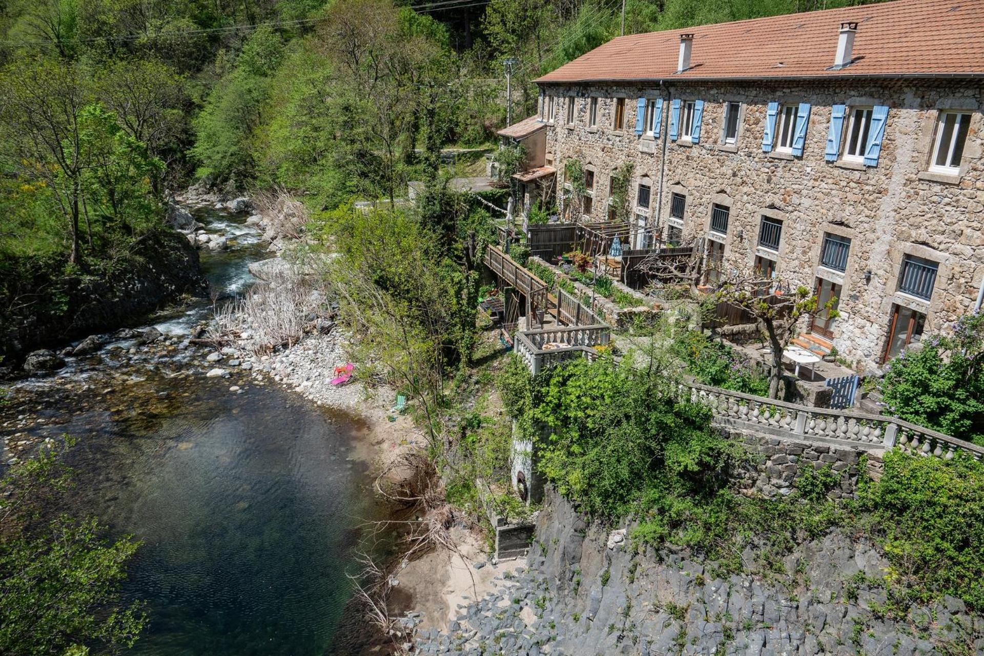Rives De Bourges Διαμέρισμα Burzet Εξωτερικό φωτογραφία