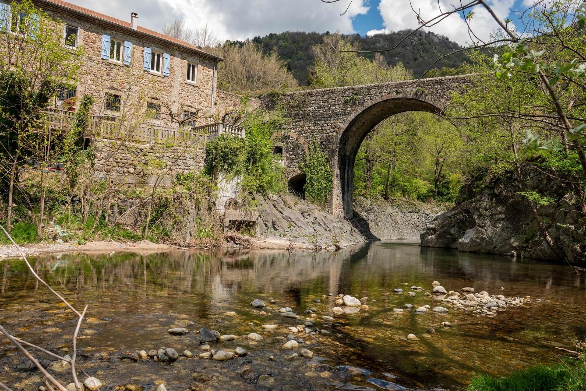 Rives De Bourges Διαμέρισμα Burzet Εξωτερικό φωτογραφία
